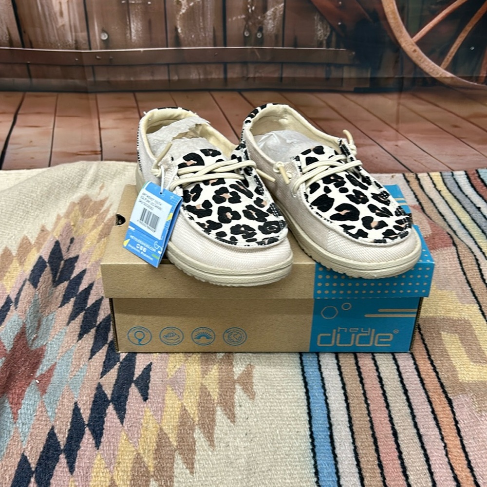 Youth Hey Dude Wendy Funk Leo Safari Shoe